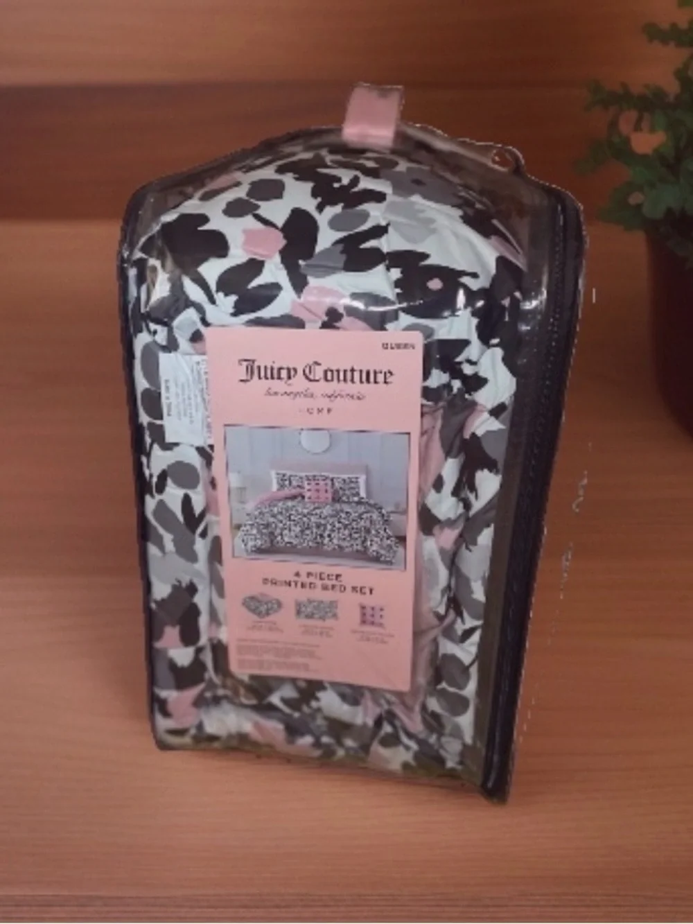 Juicy Couture 4-Piece Queen Printed Bed Set - Black Pink Floral Camo Comforter